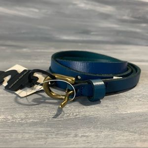 NWT Banana Republic Teal Skinny belt